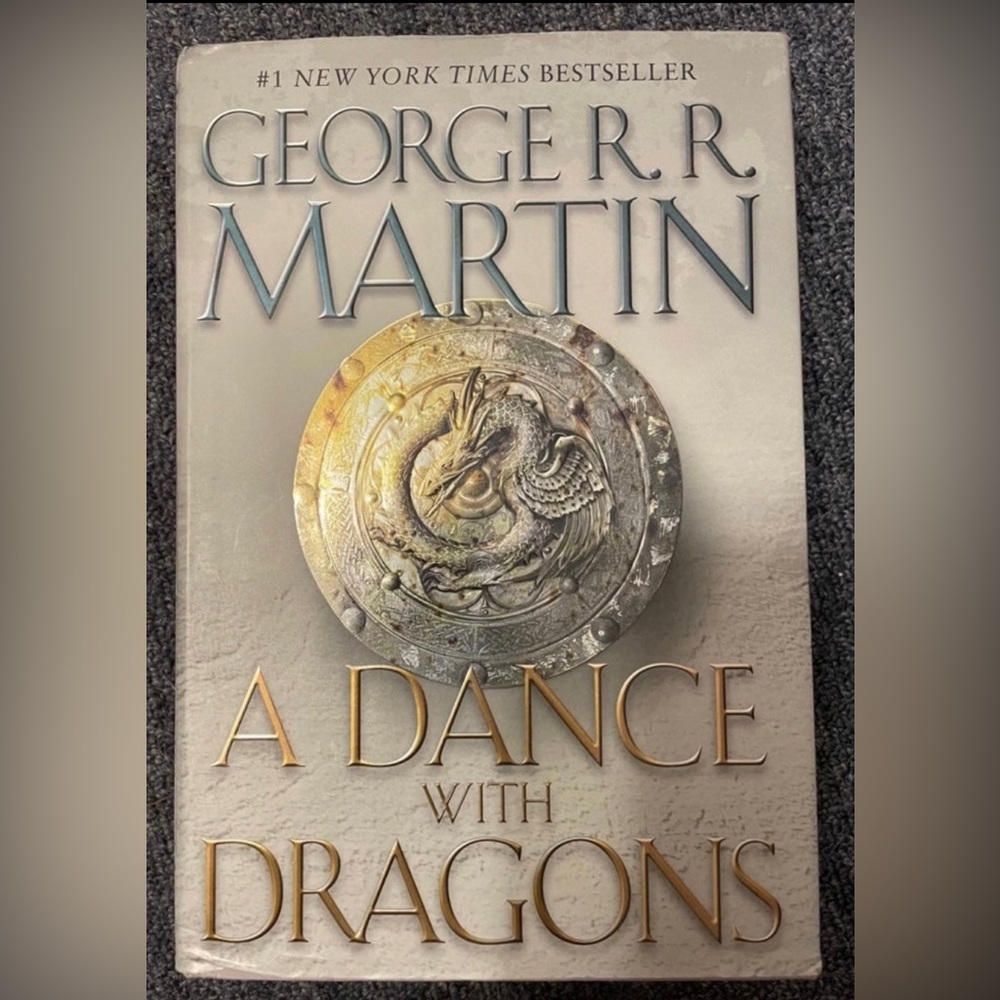 A Dance with Dragons: A Song of Ice and Fire, Book 5

I